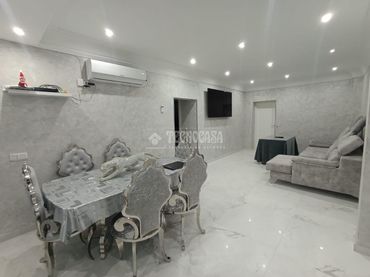 Casa aparellada en venda a La Carolina