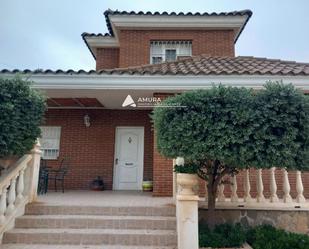 Exterior view of House or chalet for sale in San Vicente del Raspeig / Sant Vicent del Raspeig  with Air Conditioner, Terrace and Storage room