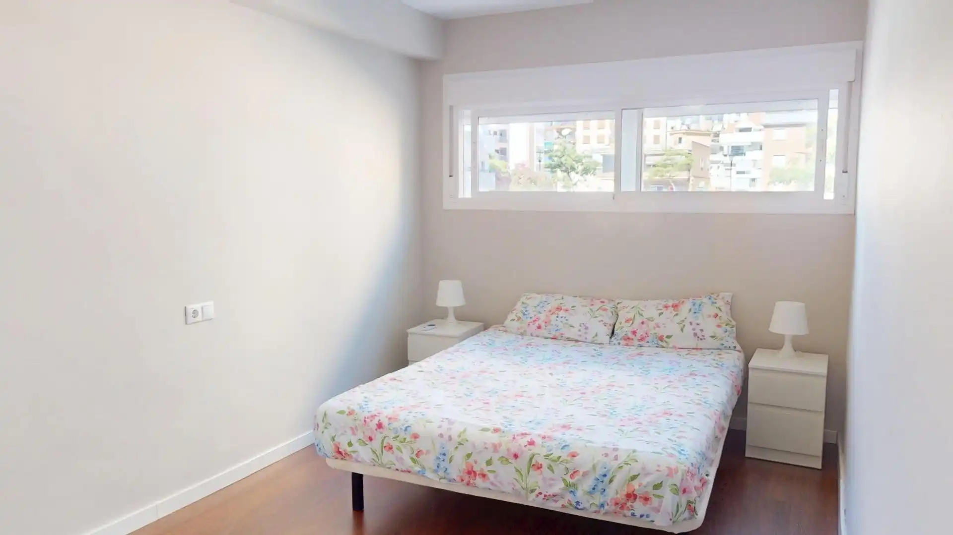 Habitación de Piso de alquiler en Fuengirola con Aire acondicionado, Parquet y Terraza