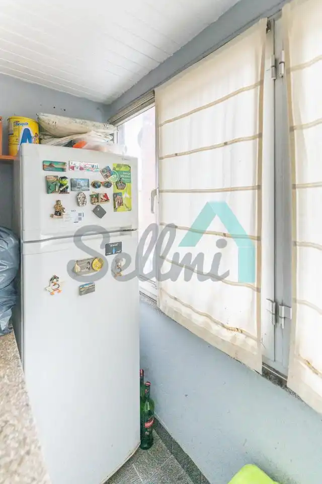 Cuina de Pis en venda en Oviedo  amb Calefacció, Parquet i Terrassa