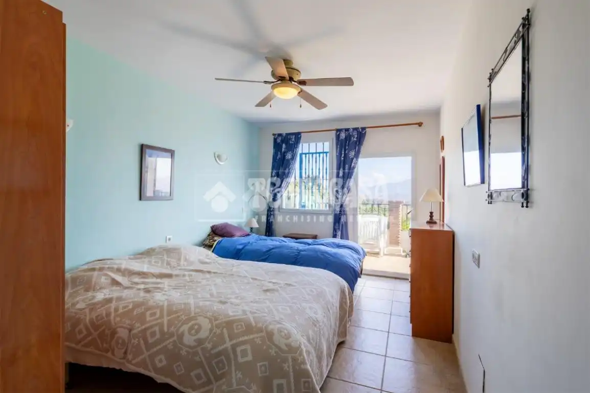 Bedroom of Country homes for sale in Iznate, Málaga