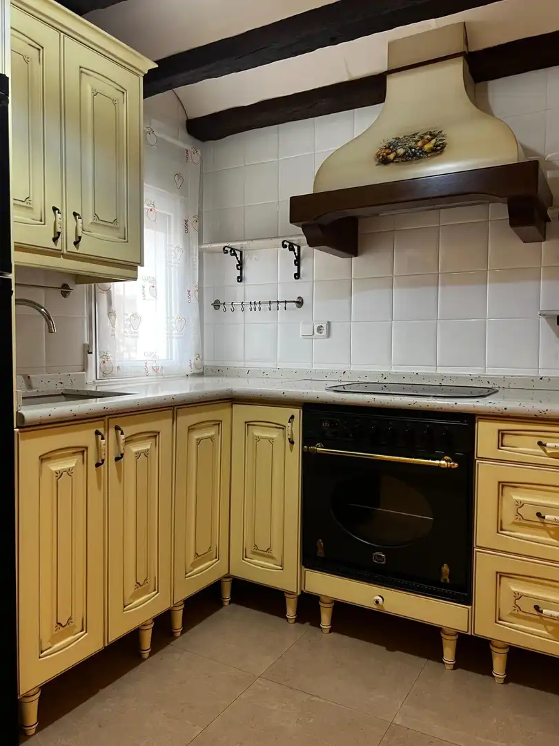 Cocina de Piso de alquiler en Yecla con Aire acondicionado, Calefacción y Jardín privado