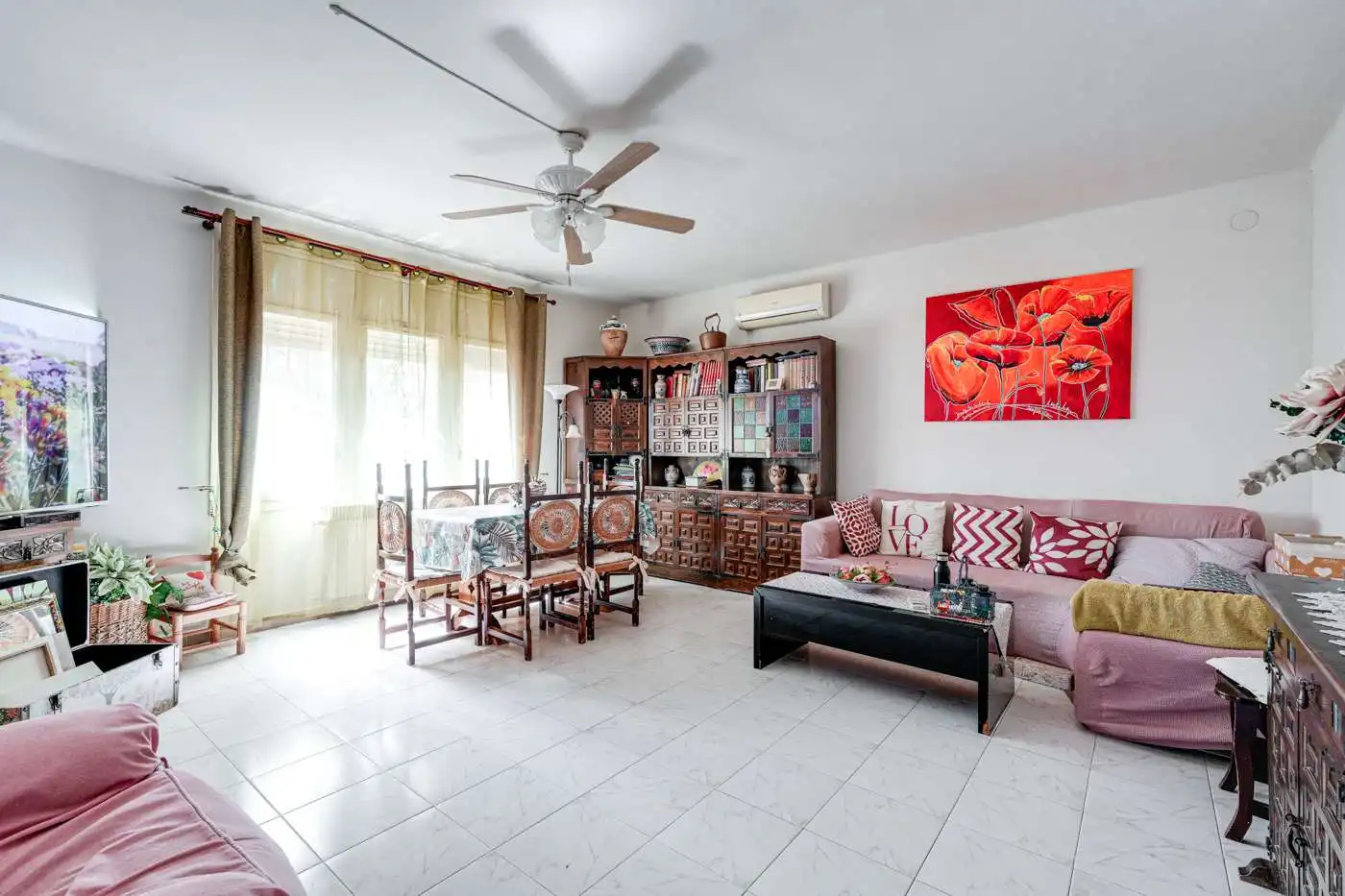 Sala de estar de Casa o chalet en venta en Mont-roig del Camp con Aire acondicionado, Jardín privado y Terraza
