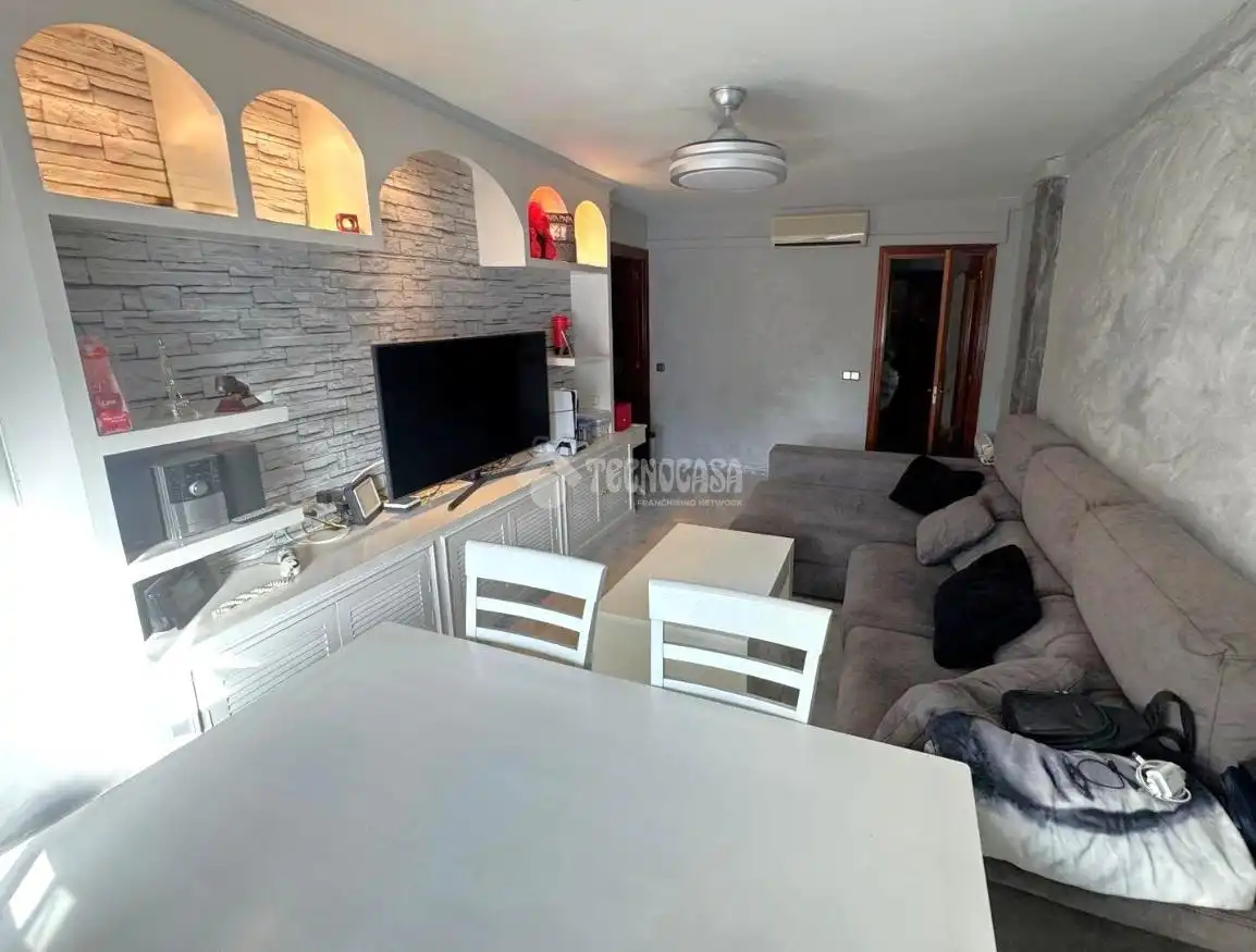 Sala de estar de Piso en venta en Parla con Aire acondicionado, Calefacción y Terraza