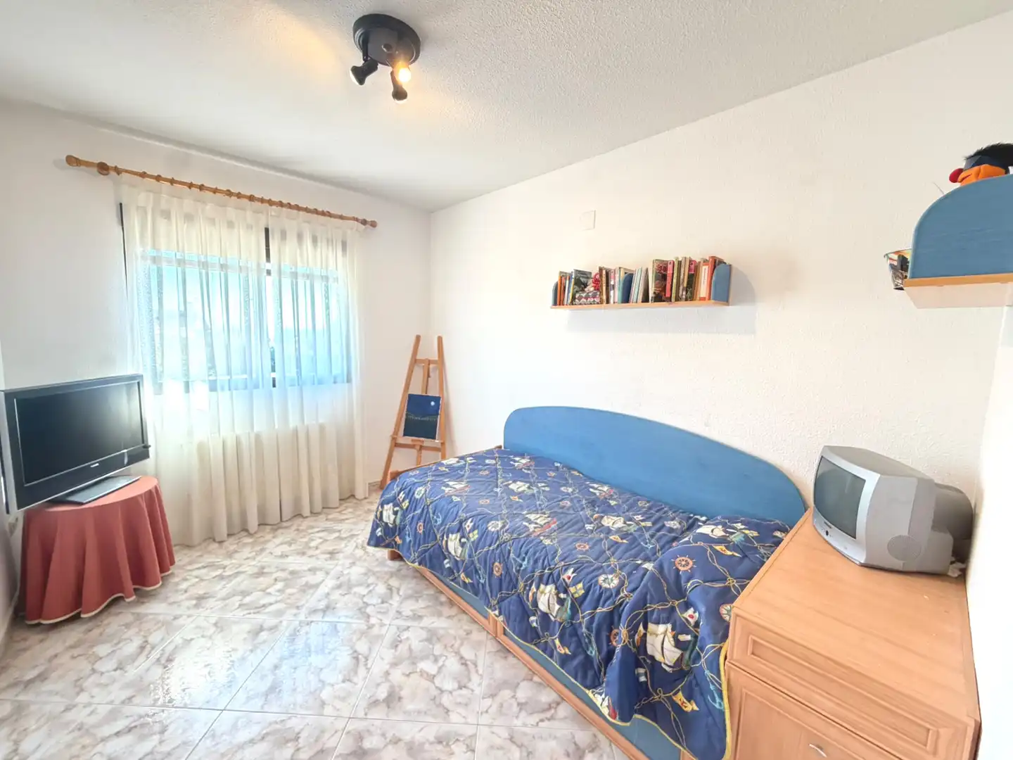 Habitación de Casa o chalet en venta en Villa del Prado, Madrid