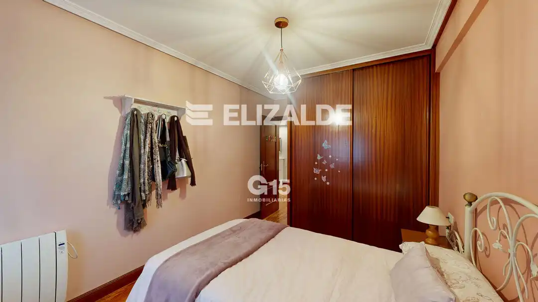 Habitación de Piso en venta en Donostia - San Sebastián  con Calefacción, Terraza y Trastero