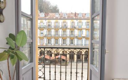 Bedroom of Flat for sale in Donostia - San Sebastián   with Heating, Balcony and Alarm