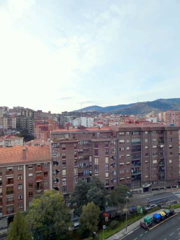 Piso en Venta en Mendiri Maisuaren Kalea en Begoña