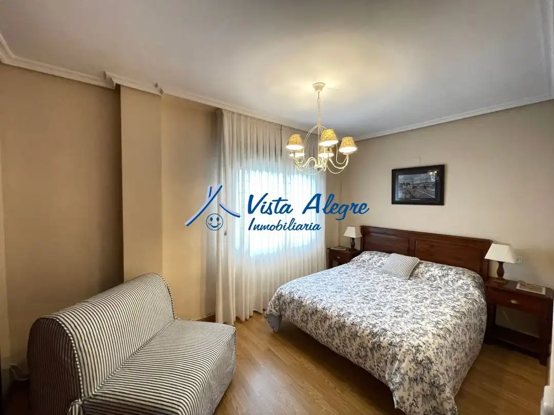 Habitación de Casa o chalet en venta en Cuzcurrita de Río Tirón con Calefacción, Jardín privado y Terraza