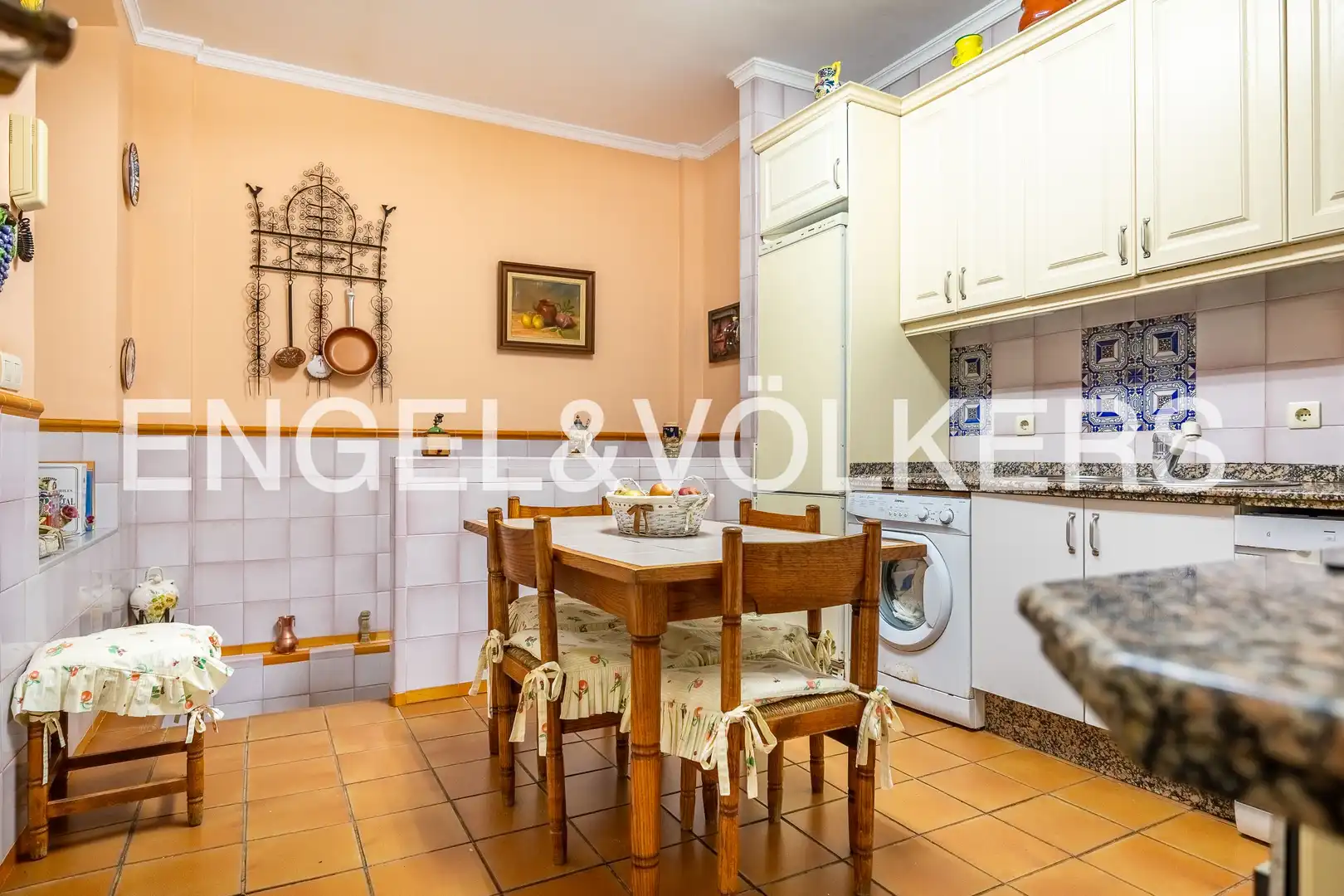 Küche von Haus oder Chalet zum Verkauf in Sevilla mit Klimaanlage, Heizung und Balkon