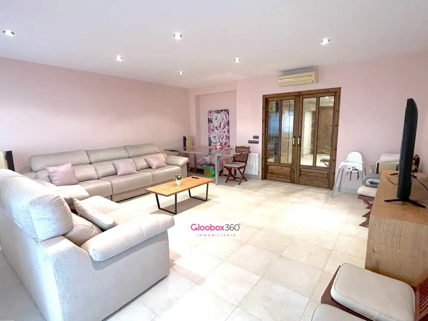 Sala d'estar de Casa o xalet en venda en Riudoms amb Aire condicionat, Calefacció i Terrassa