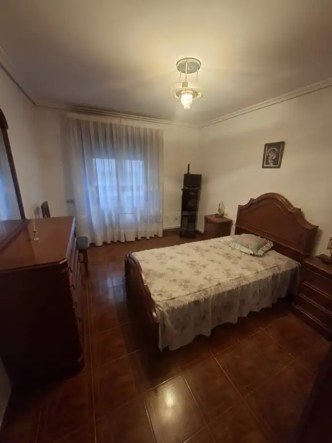 Habitación de Apartamento en venta en Vitoria - Gasteiz con Calefacción, Parquet y Terraza