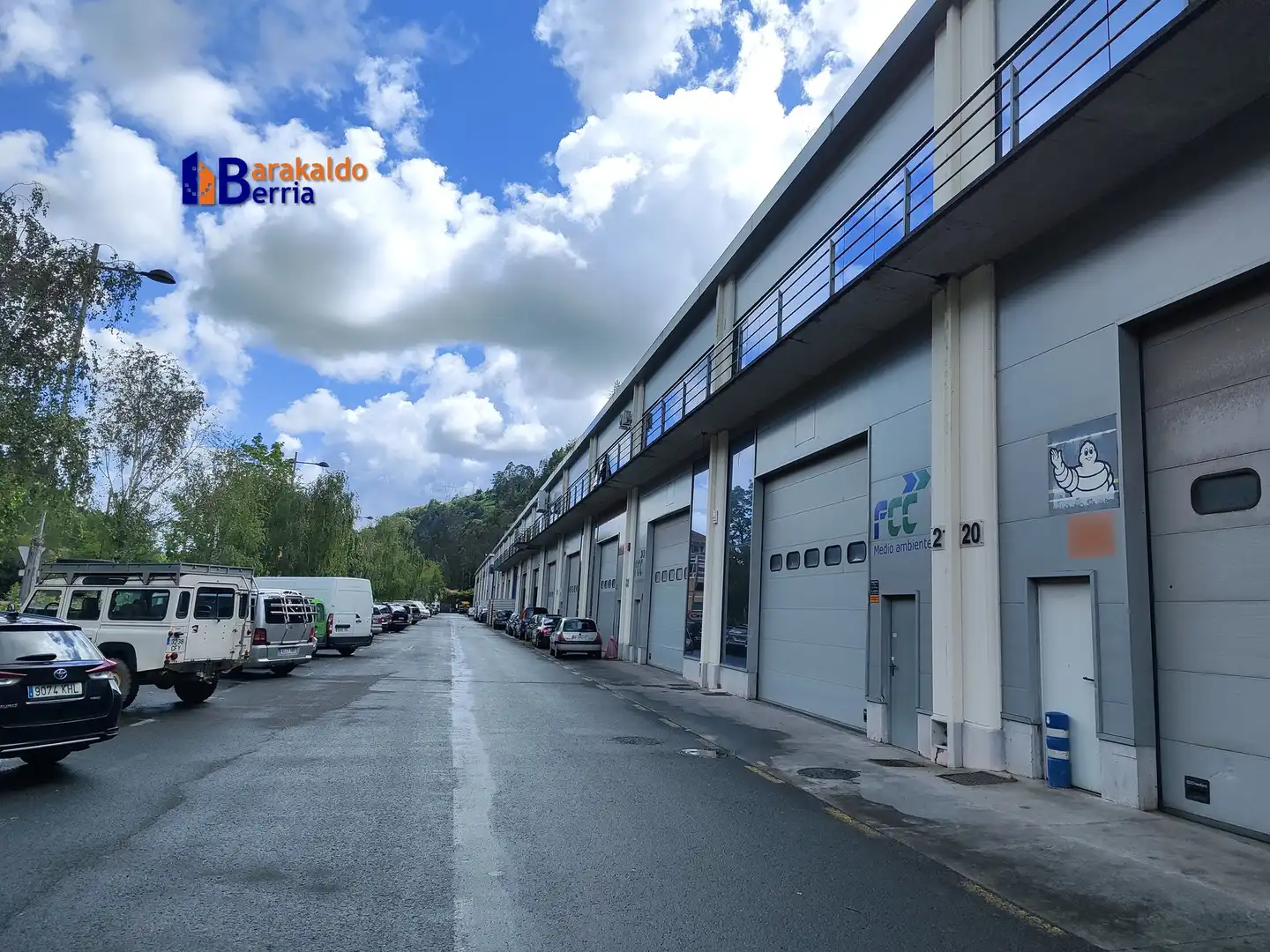 Vista exterior de Nau industrial de lloguer en Alonsotegi