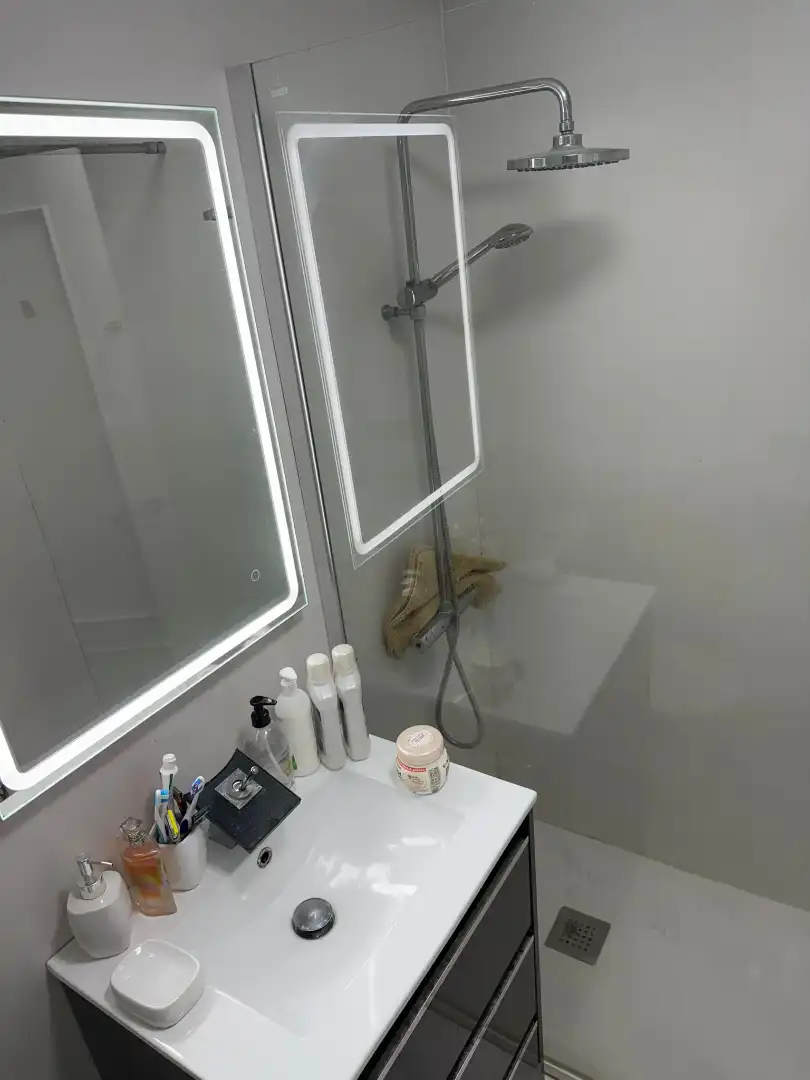 Baño de Apartamento en venta en Benidorm con Aire acondicionado, Jardín privado y Amueblado
