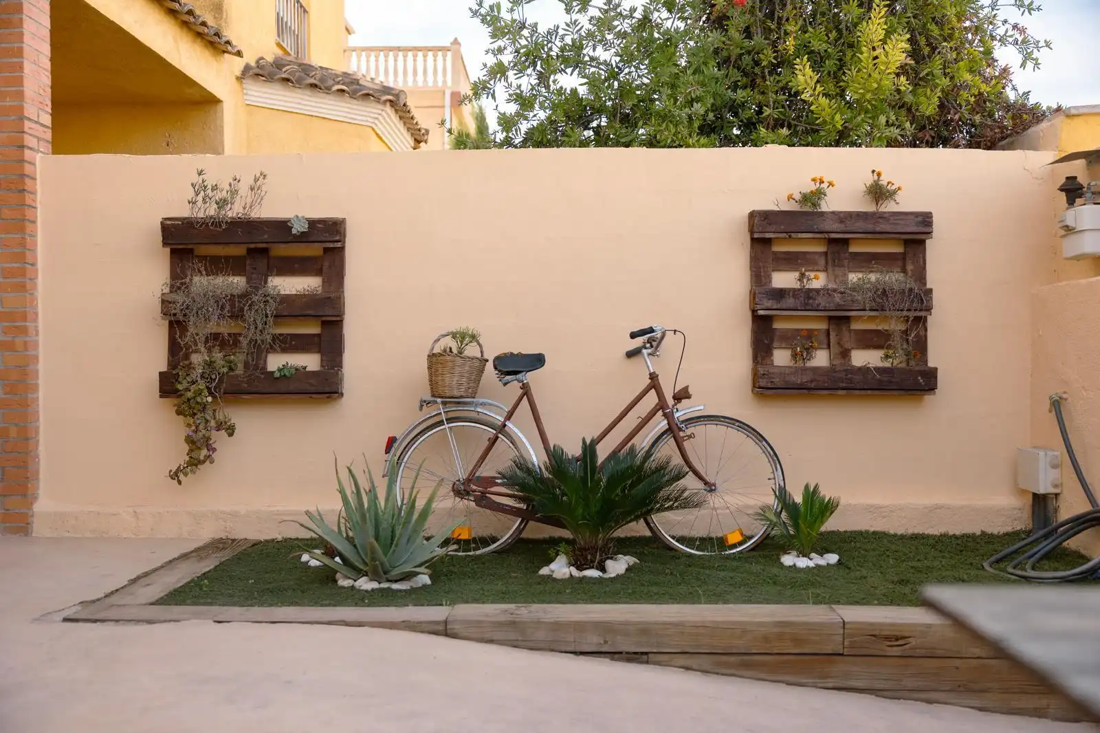 Jardín de Casa o chalet en venta en La Pobla de Vallbona con Aire acondicionado, Calefacción y Terraza