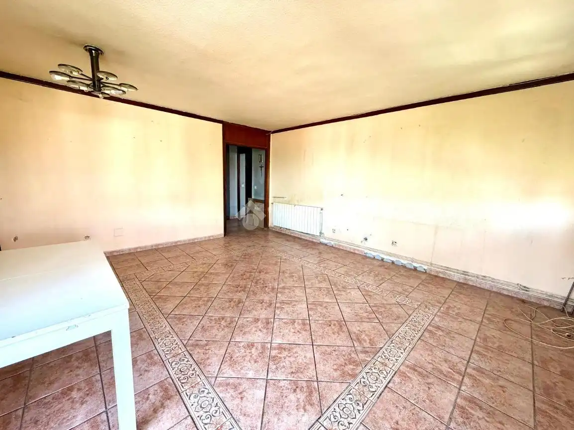 Sala d'estar de Pis en venda en Móstoles amb Calefacció i Piscina comunitària