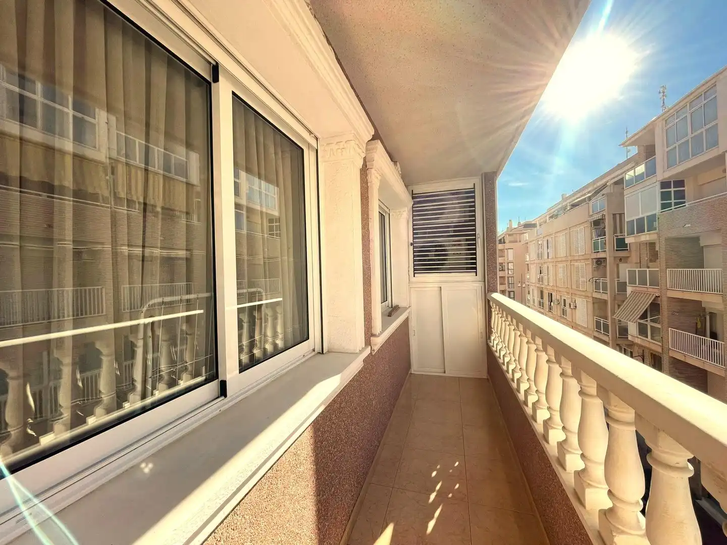 Terraza de Apartamento en venta en Torrevieja con Aire acondicionado, Terraza y Amueblado