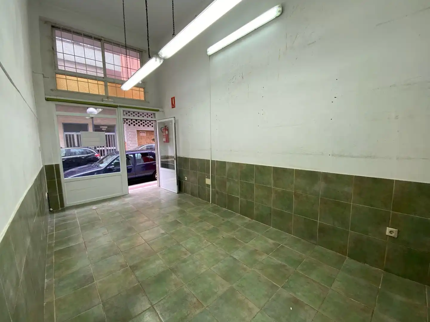 Local comercial en alquiler en Rúa Farmacéutico Manuel Fernández Llamazares 9, imagen 5
