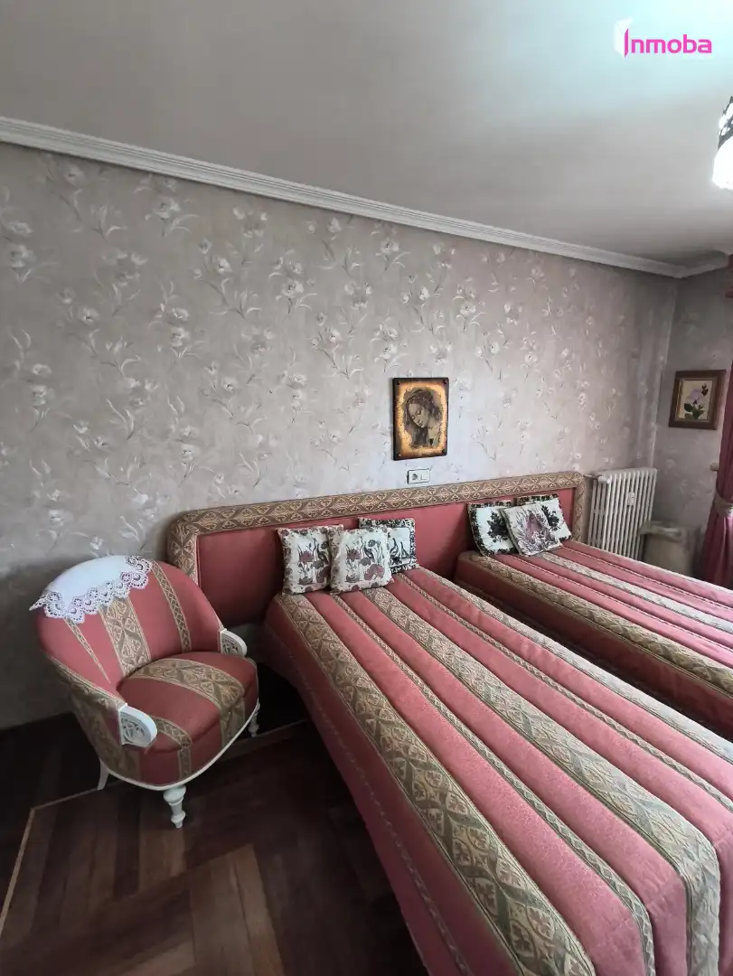Habitación de Piso en venta en Aranda de Duero con Calefacción, Parquet y Trastero