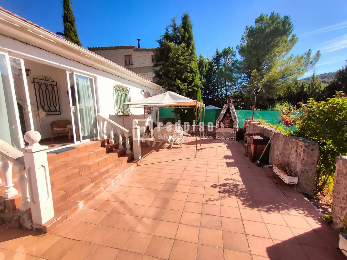 Vista exterior de Casa o chalet en venta en Renera con Calefacción y Amueblado