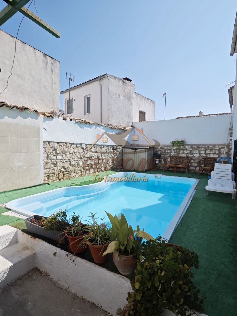 Piscina de Casa o chalet en venta en Úbeda con Piscina