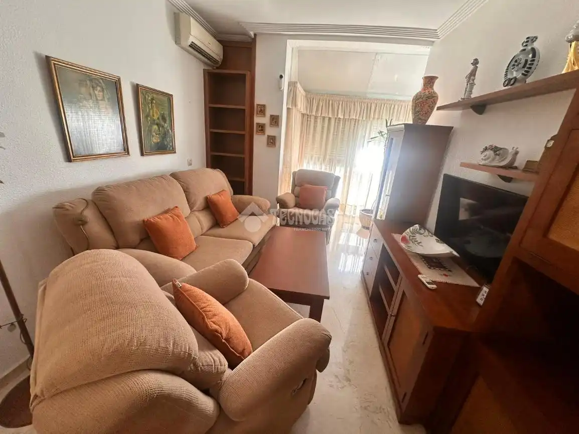 Sala d'estar de Pis en venda en Sevilla amb Aire condicionat