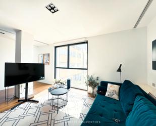 Living room of Flat to rent in  Barcelona Capital  with Air Conditioner, Heating and Parquet flooring