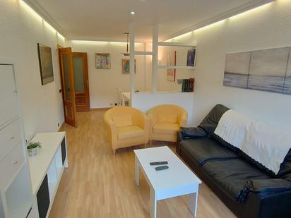 Living room of Flat to rent in Salamanca Capital  with Air Conditioner and Balcony