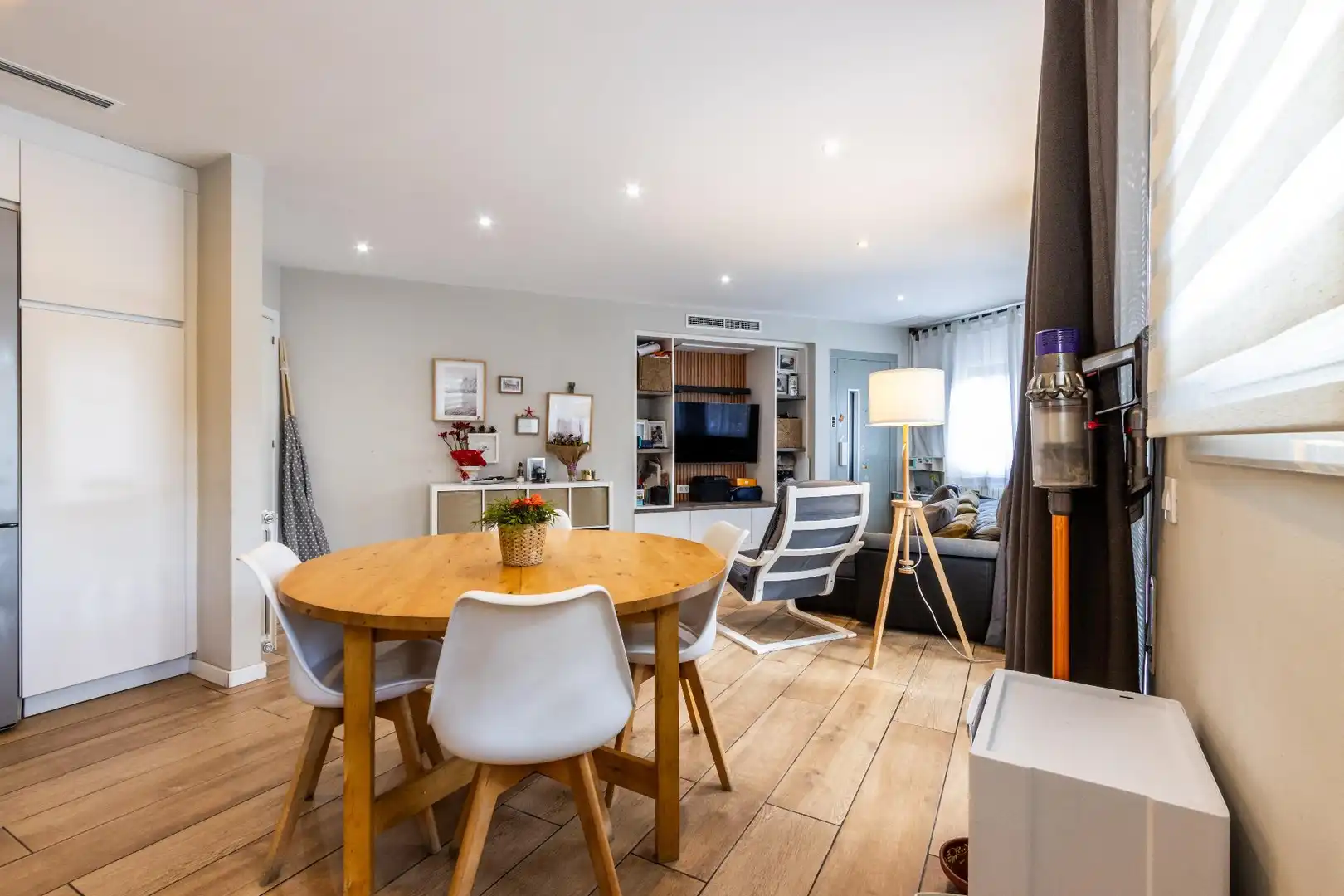Sala d'estar de Casa o xalet en venda en Sabadell amb Aire condicionat, Calefacció i Terrassa