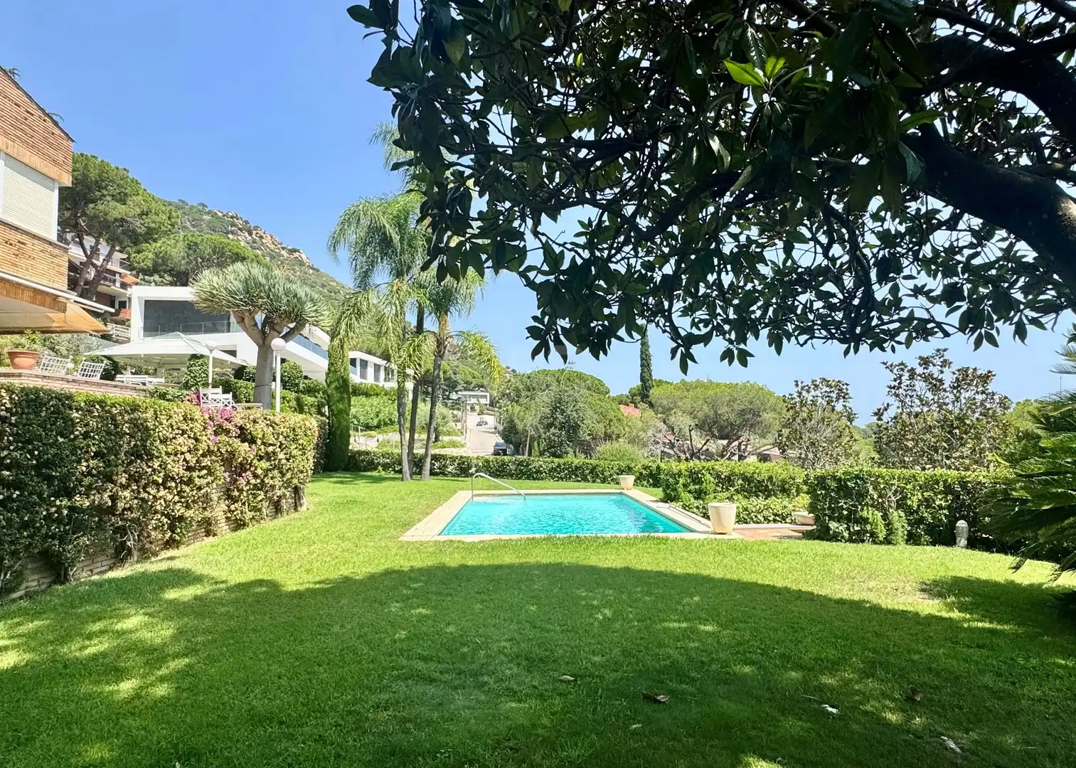 Garden of Houses for sale in Cabrils  with Air Conditioner, Heating and Terrace