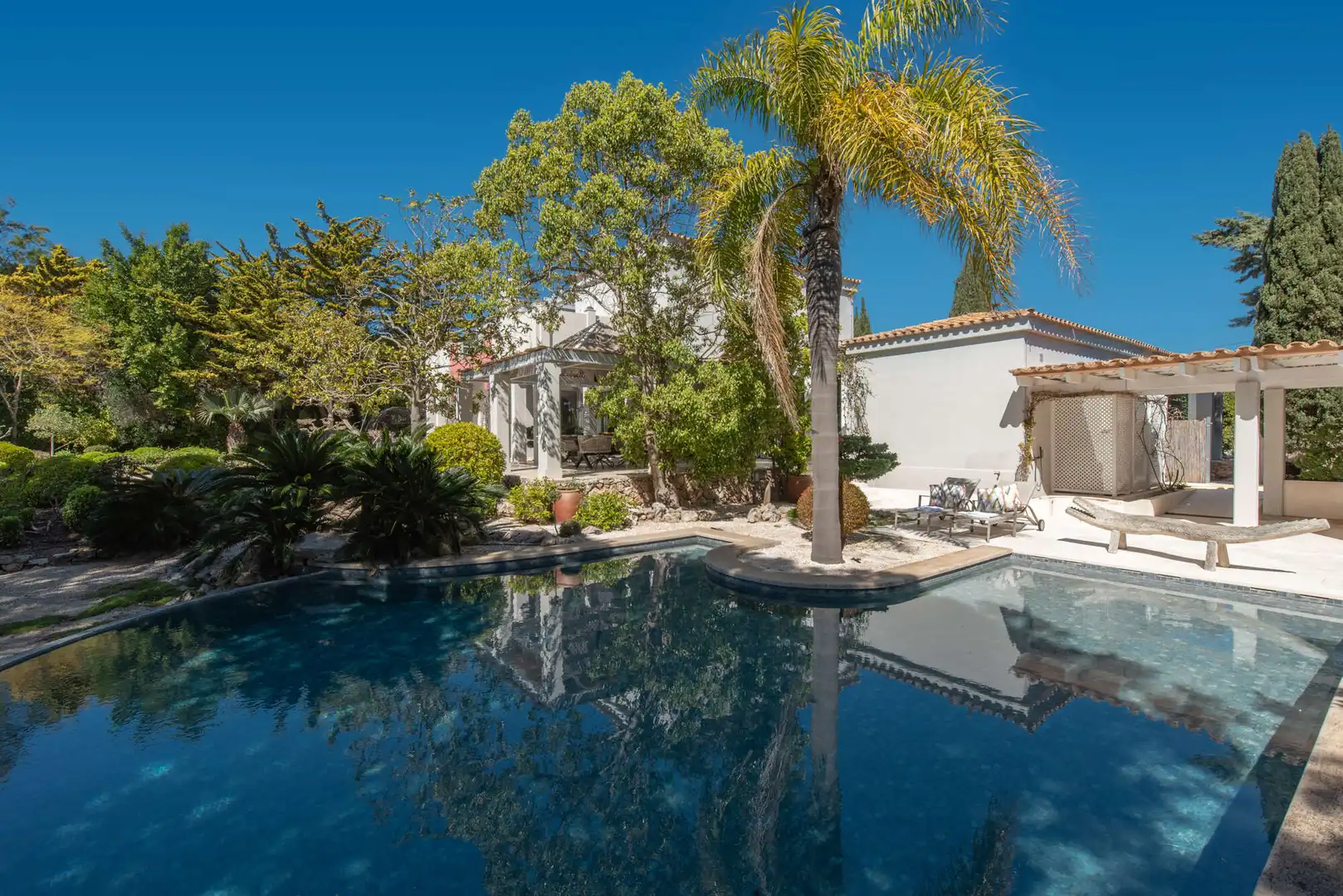 Swimming pool of Houses for sale in Calvià  with Air Conditioner, Heating and Terrace