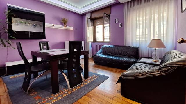 Piso en Alquiler en Salesas - Foncalada - Campoamor