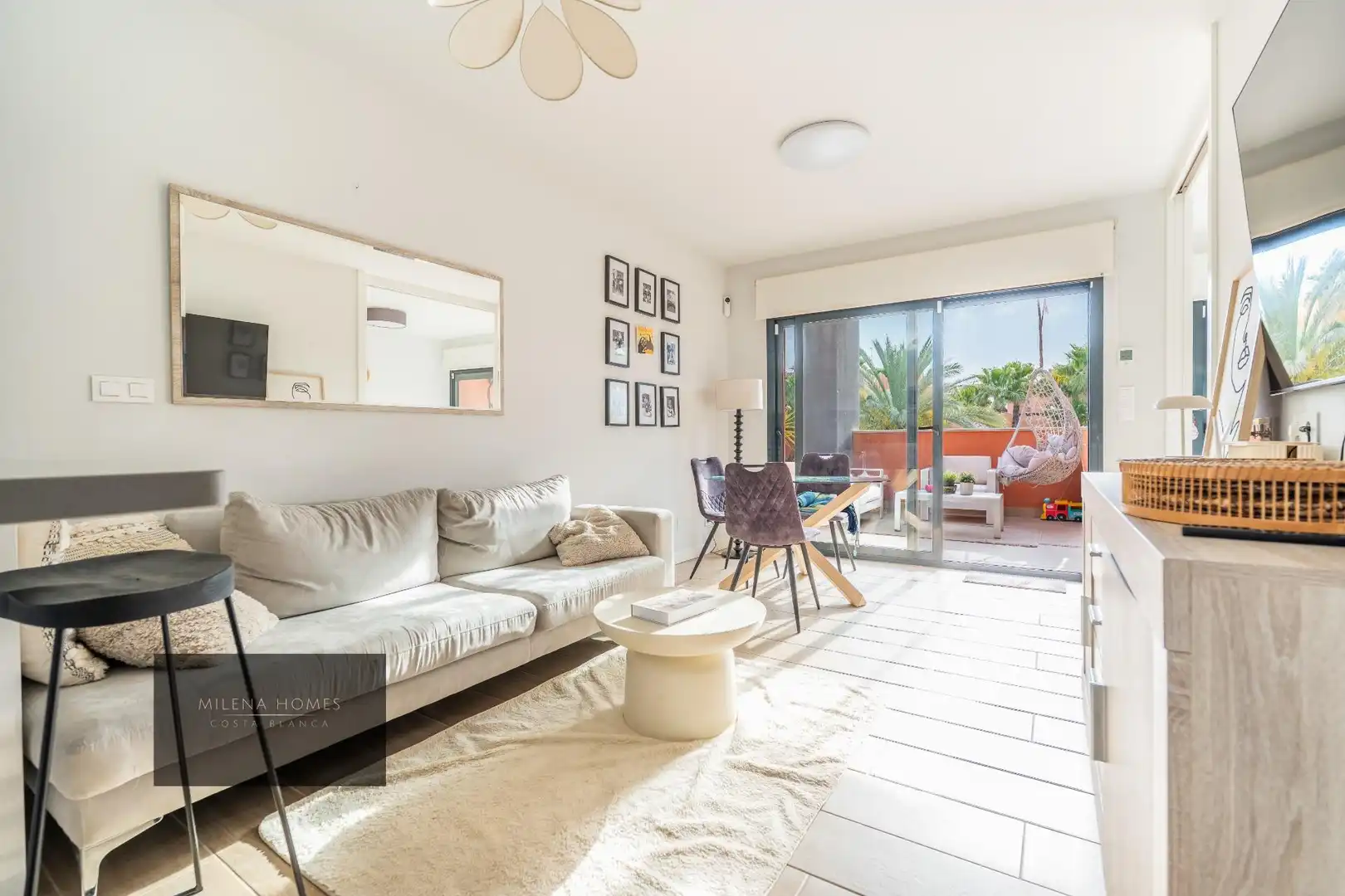 Vista exterior de Ático en venta en Orihuela con Aire acondicionado, Calefacción y Terraza