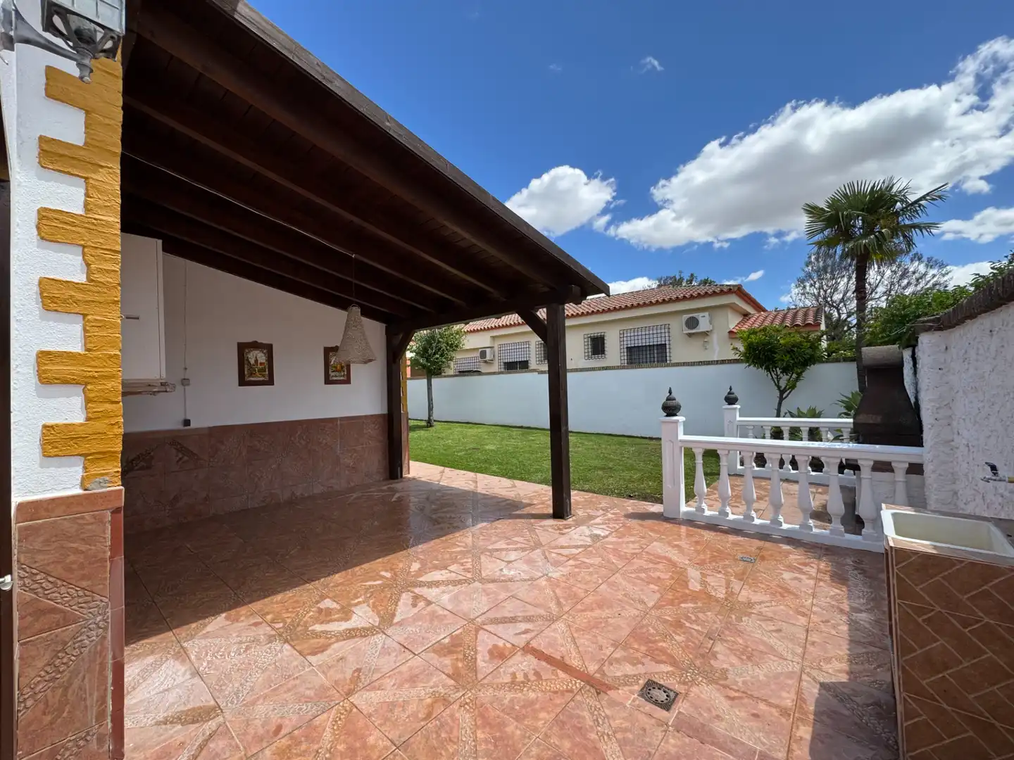Terraza de Casa o chalet de alquiler en Espartinas con Aire acondicionado, Calefacción y Jardín privado