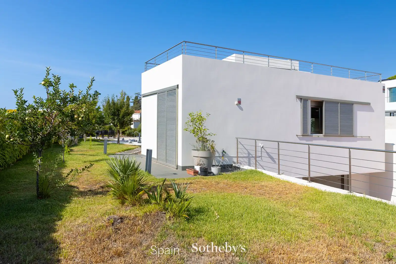 Vista exterior de Casa o xalet en venda en Arenys de Mar amb Aire condicionat, Calefacció i Jardí privat