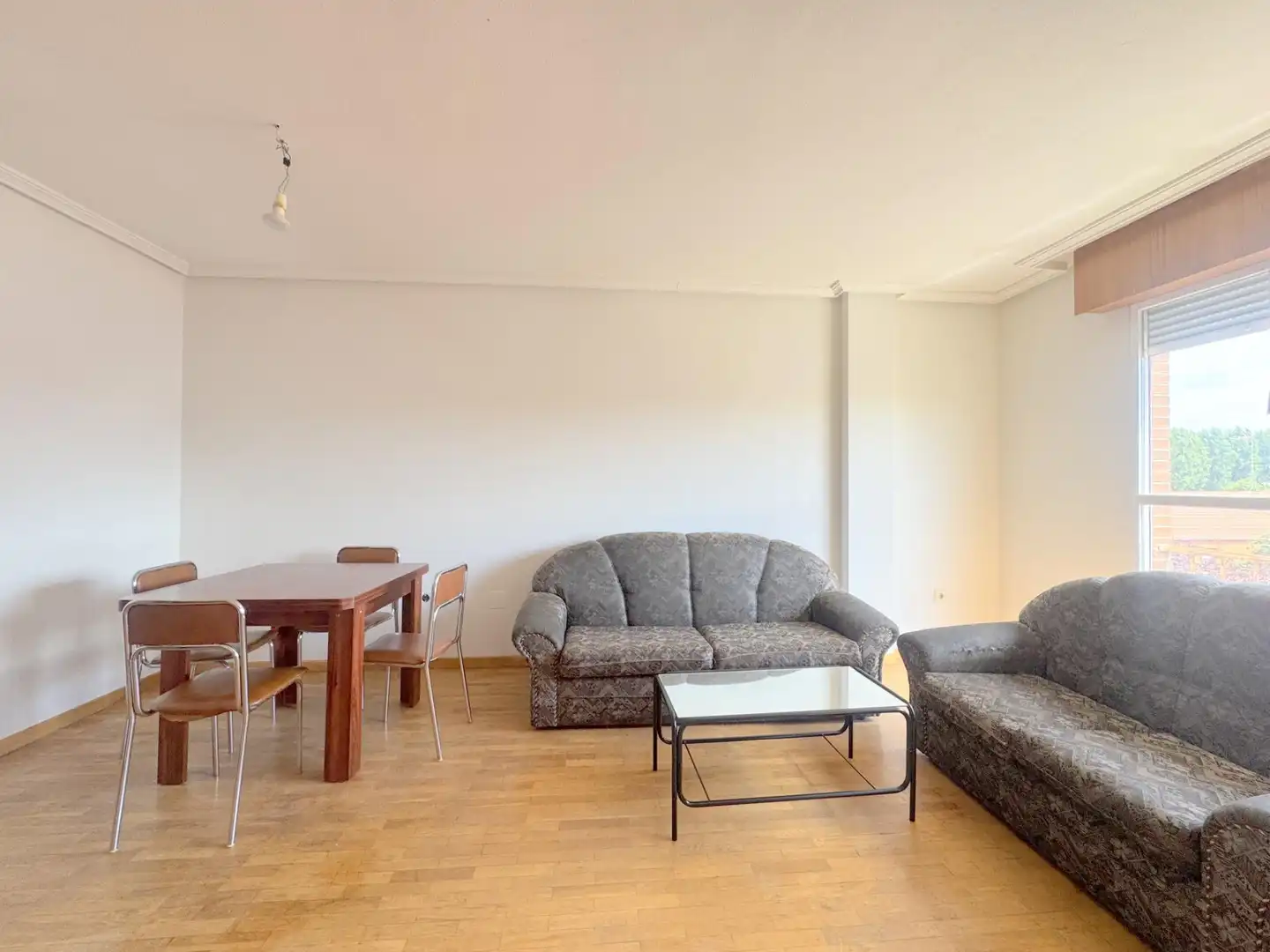 Living room of Flat for sale in Ávila  with Heating and Storage room