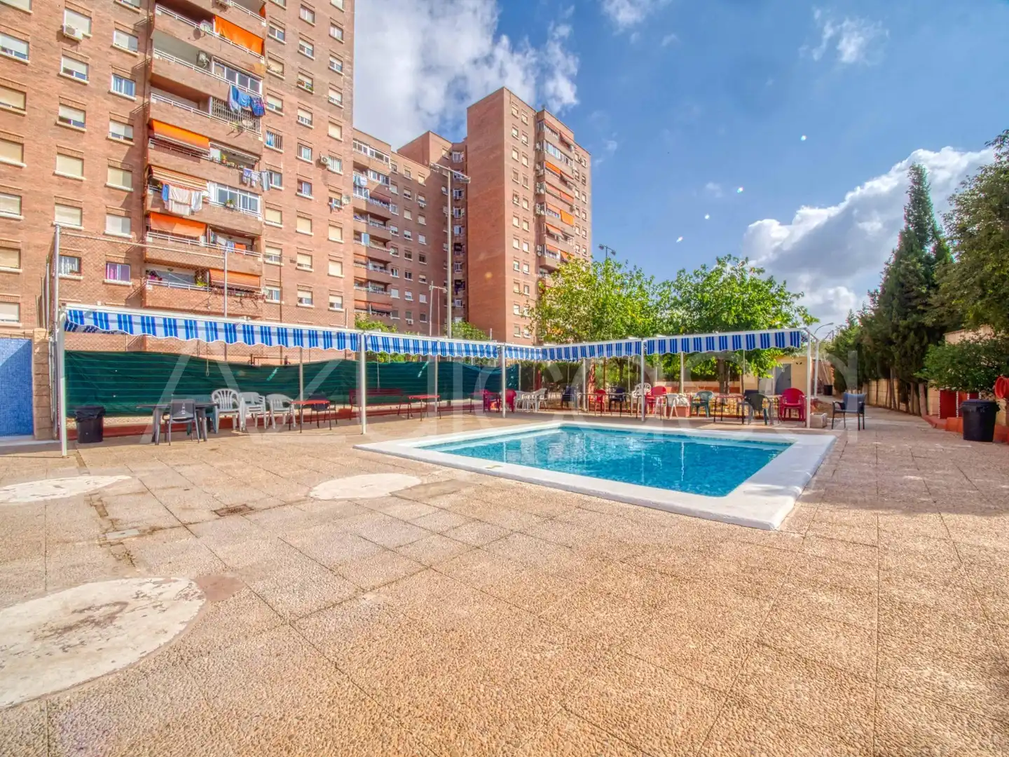 Piscina de Pis en venda en Alicante / Alacant amb Aire condicionat, Terrassa i Piscina comunitària