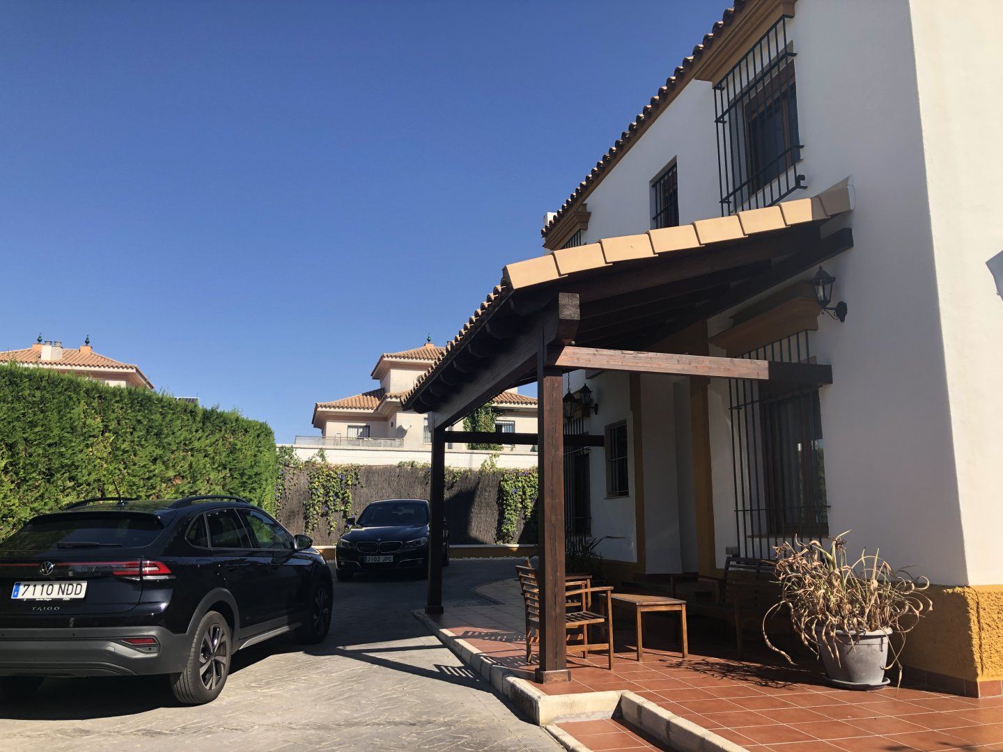 Vista exterior de Casa o xalet en venda en Gines amb Aire condicionat i Calefacció
