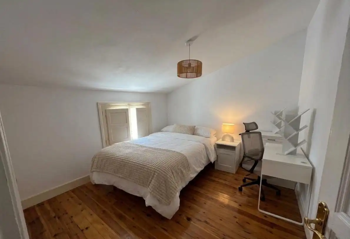 Schlafzimmer von Wohnung zur untervermieten in Burgos mit Heizung und Möbliert