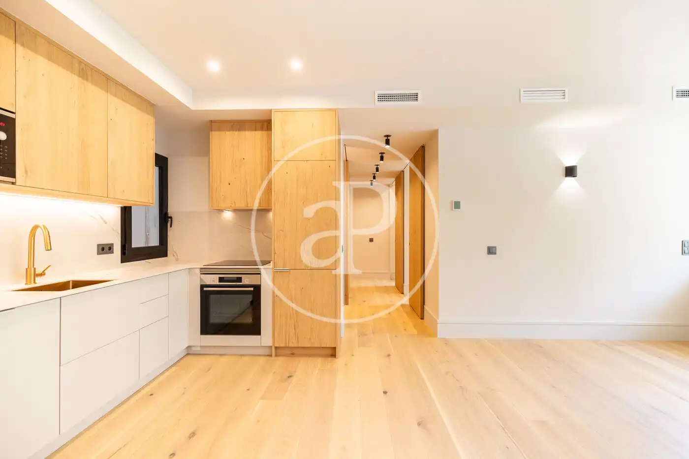 Cocina de Piso en venta en Barcelona con Aire acondicionado, Calefacción y Amueblado