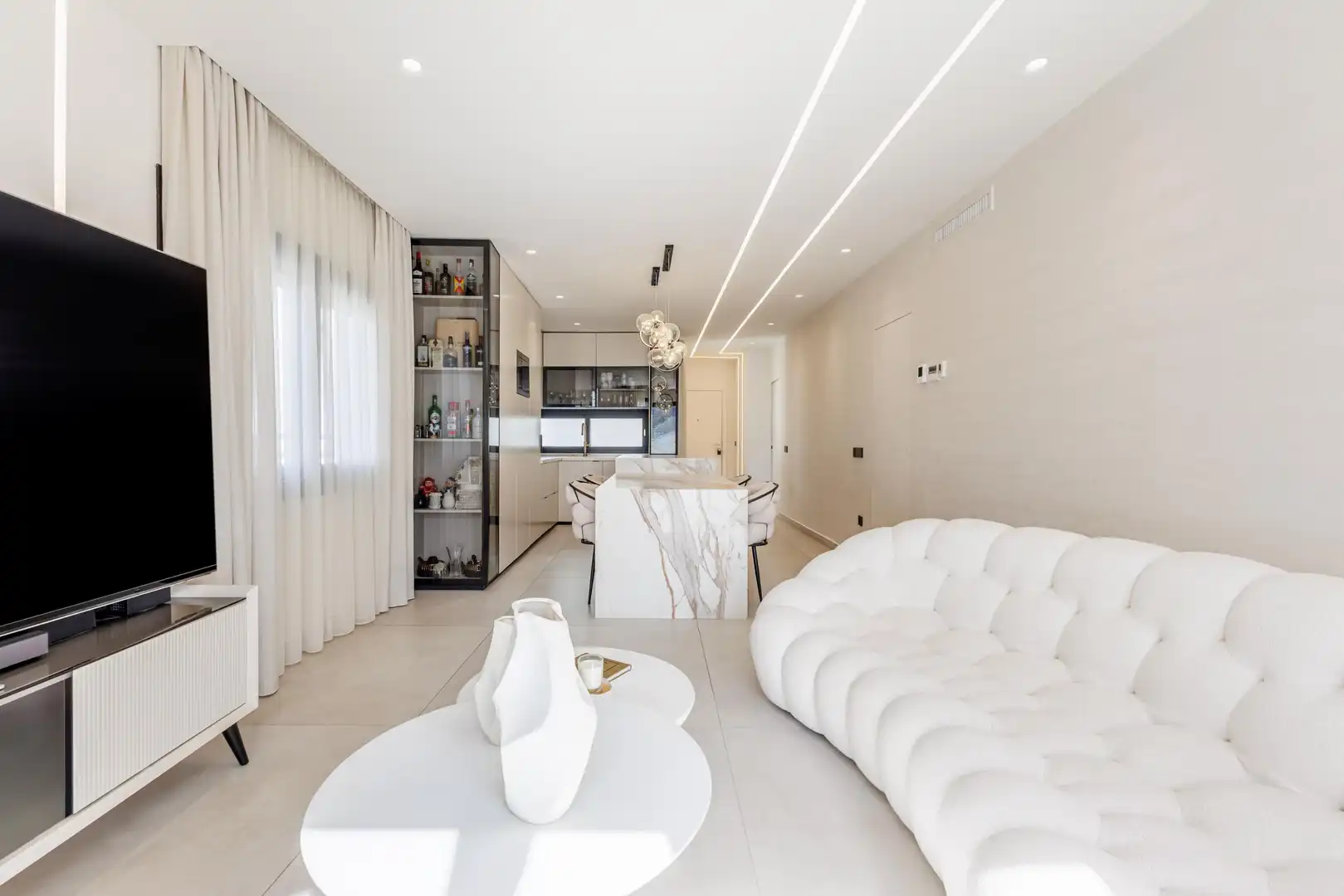 Sala de estar de Ático en venta en Mijas con Aire acondicionado, Calefacción y Jardín privado