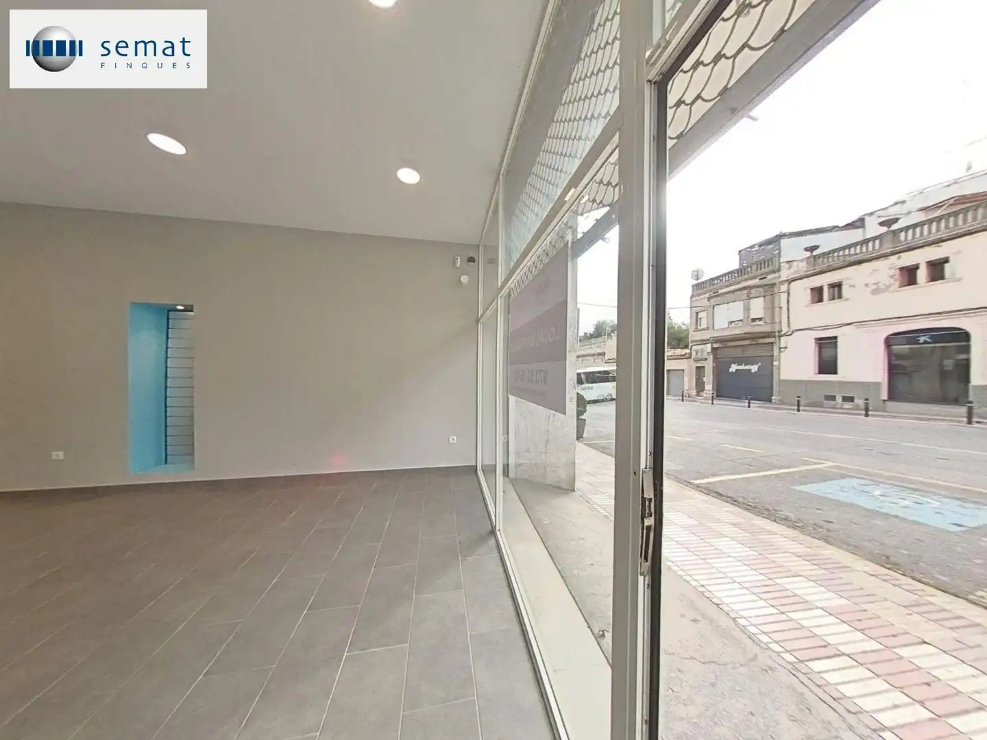 Local comercial en venda a Cervera, imagen 3