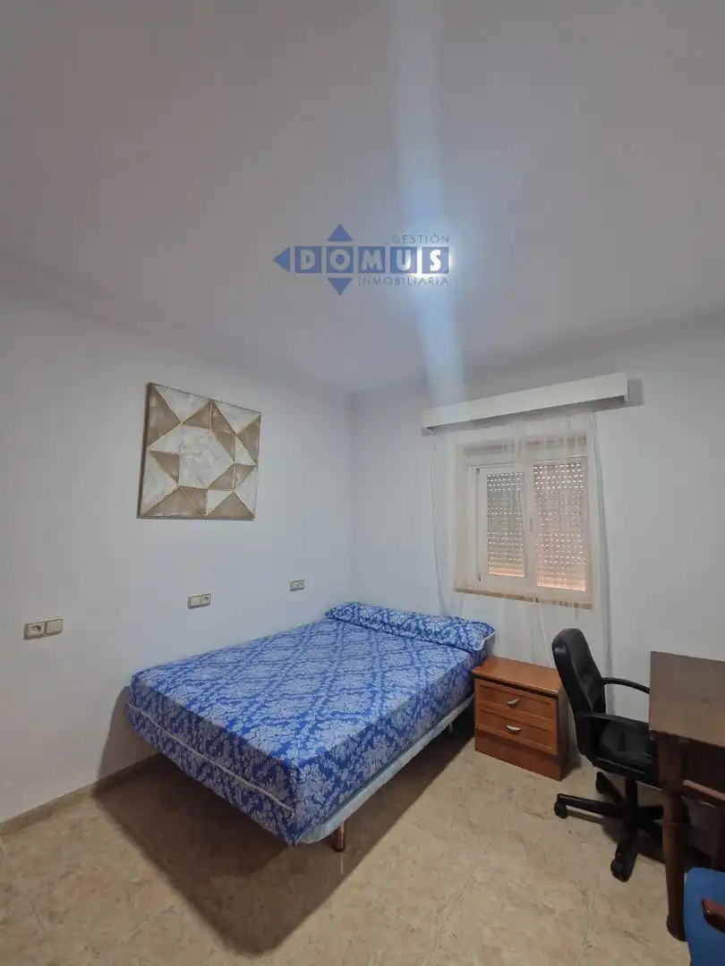 Habitación de Piso en venta en Ronda con Amueblado