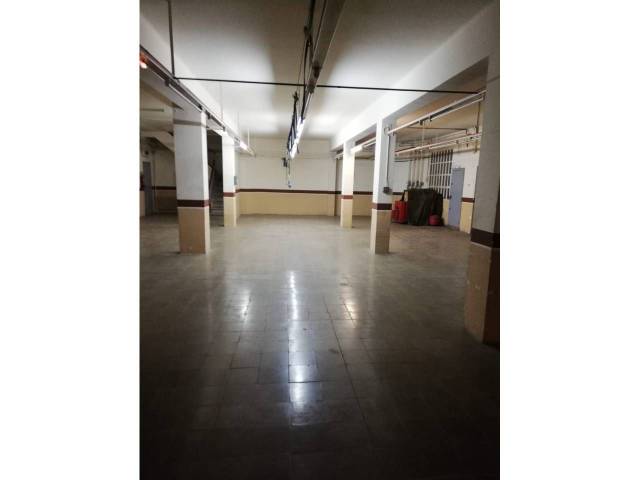 Local comercial en Alquiler en Carrer d'Alexander Bell, 91 en Ca n'Aurell