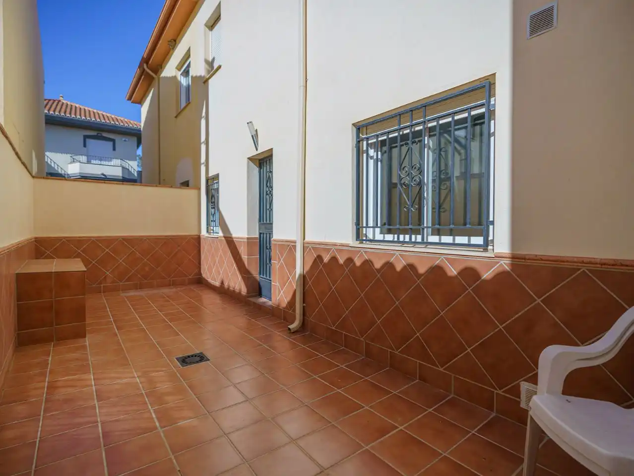 Exterior view of Houses for rent in Ventas de Huelma  with Air Conditioner, Terrace and Storage room