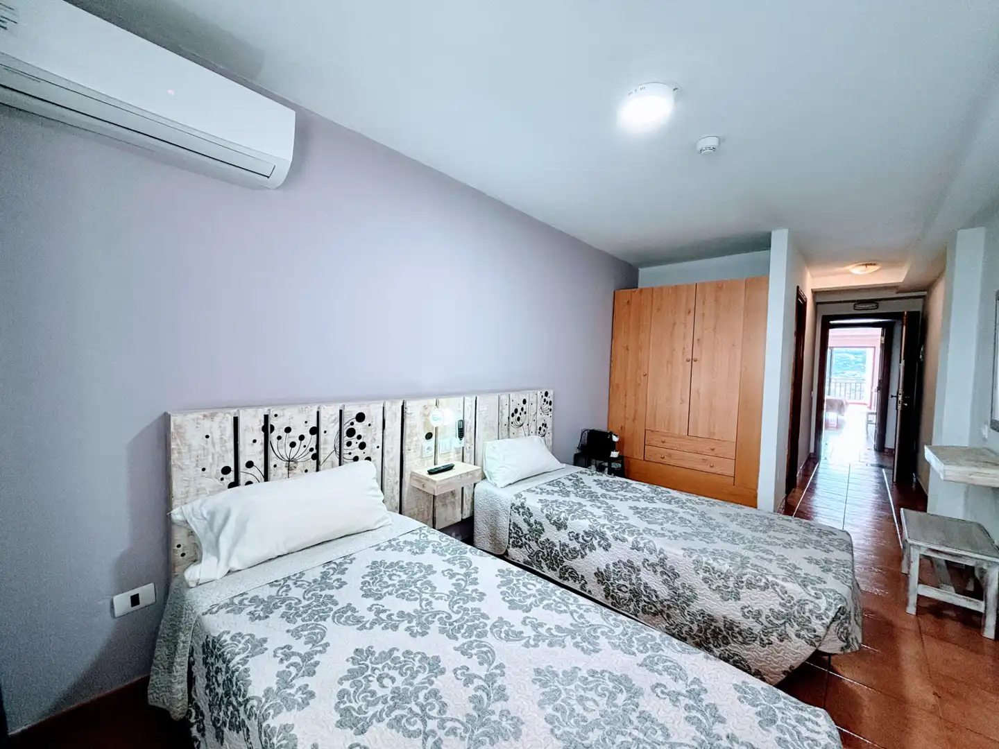 Bedroom of Commercial properties for sale in Teror  with Air Conditioner, Heating and Furnished