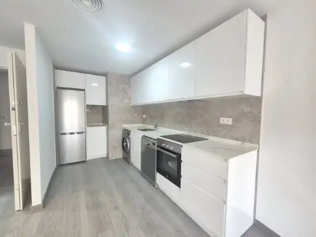 Kitchen of Flat for sale in Zaragoza  with Air Conditioner, Heating and Terrace