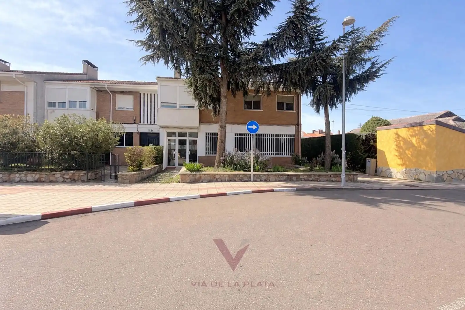 Local comercial en alquiler en Pavos 26