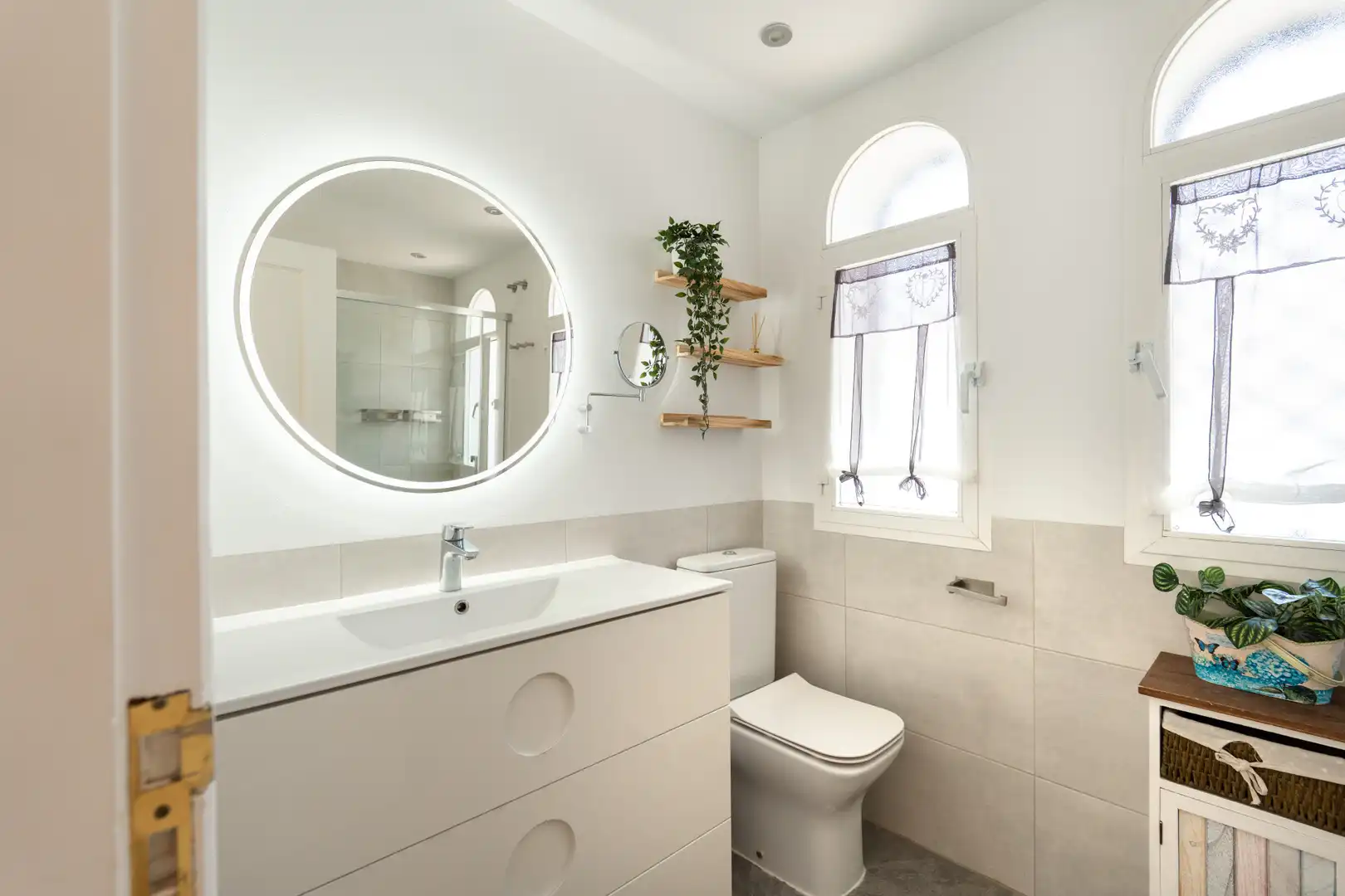 Baño de Casa adosada en venta en Marbella con Aire acondicionado, Terraza y Piscina