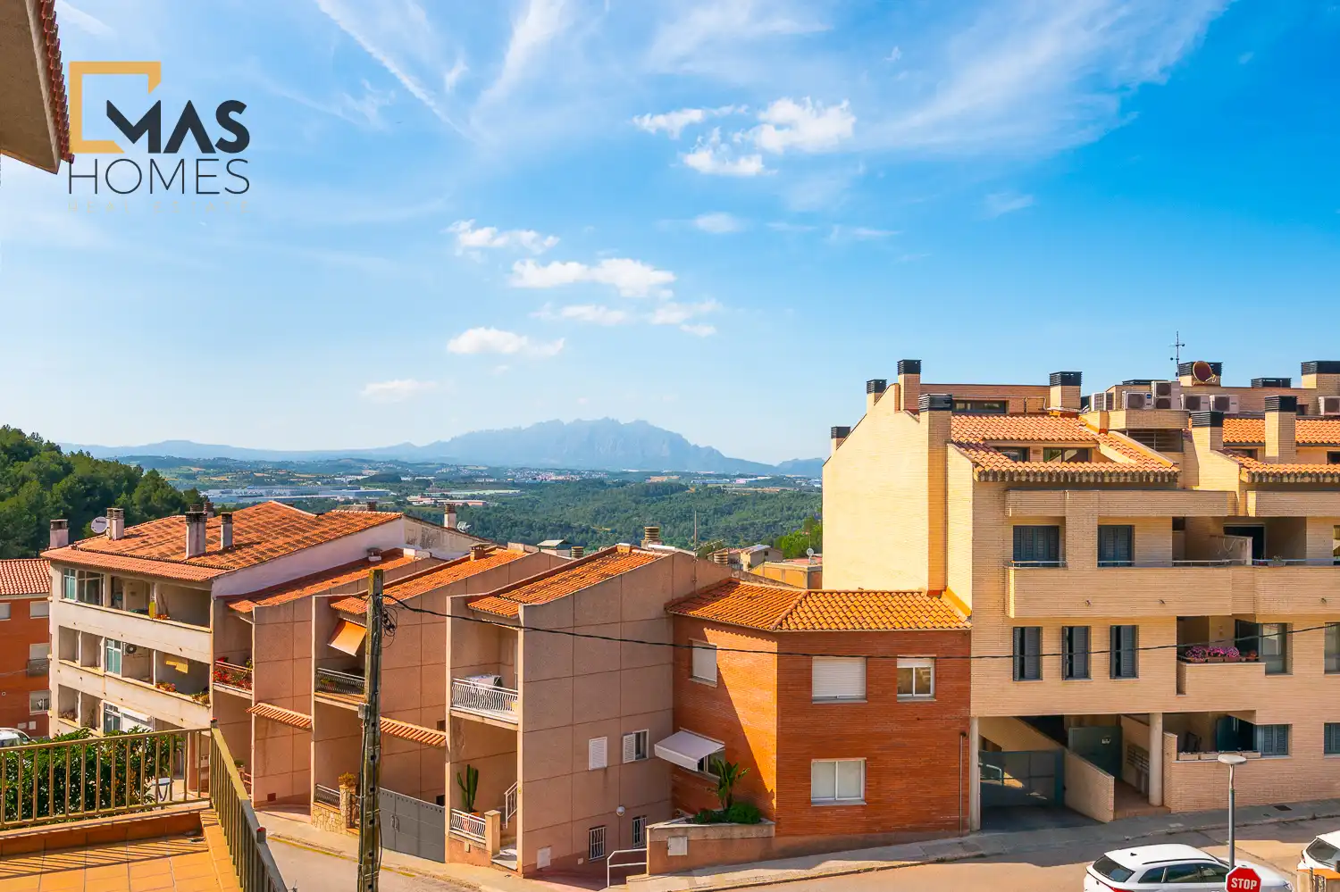 Casa adosada en venda a Ptge de Planella, Castellví de Rosanes